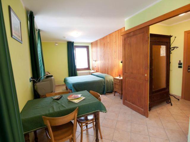 Residence Hotel Moderno Gaby Quarto foto
